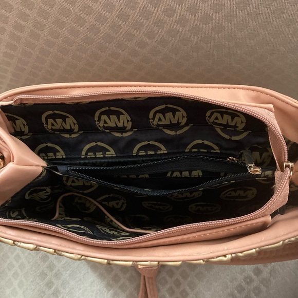 NEW designer Ameri Mode handbag - Picture 2 of 4